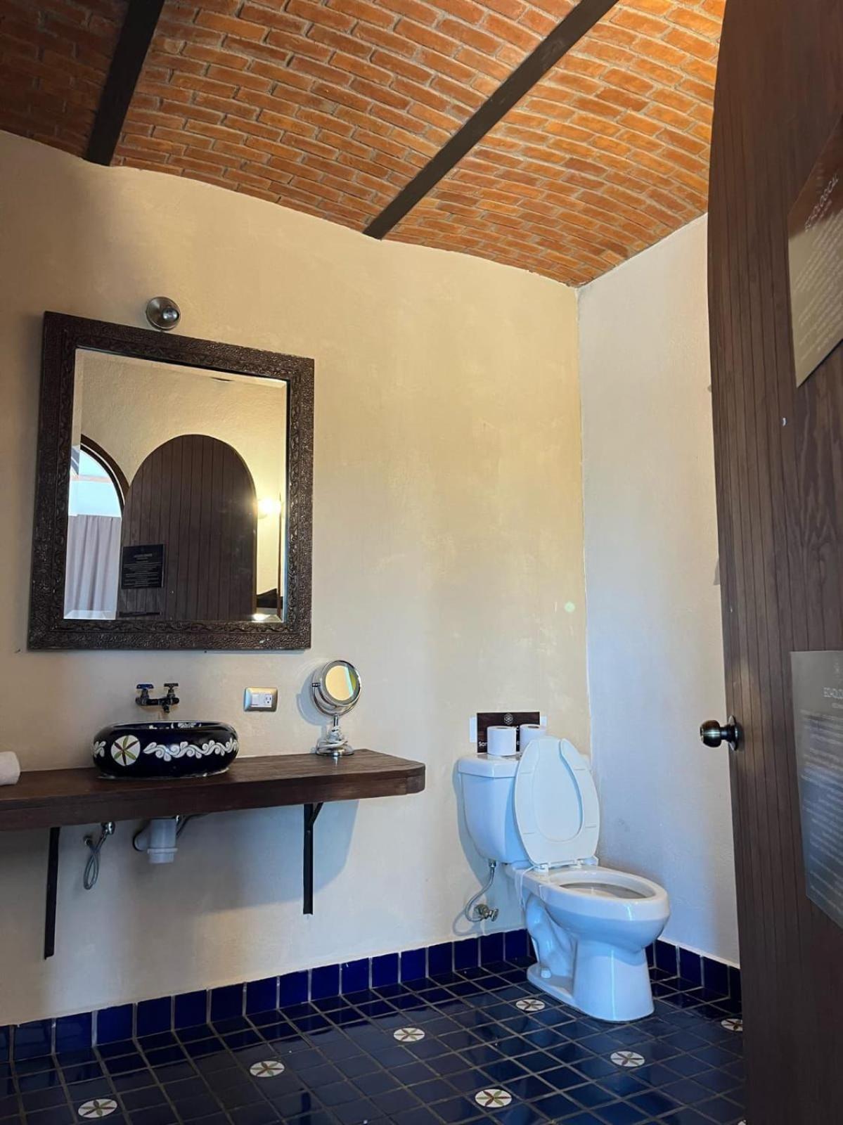 Echological Hotel, Restaurante & Spa Лагос де Морено Екстериор снимка